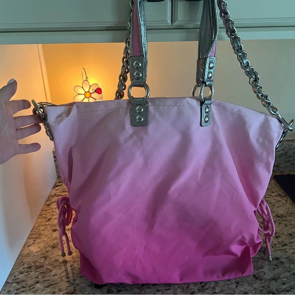 Pink Poppy Ombre Shoulder Bag with Silver Hardware - Picture 4 of 11